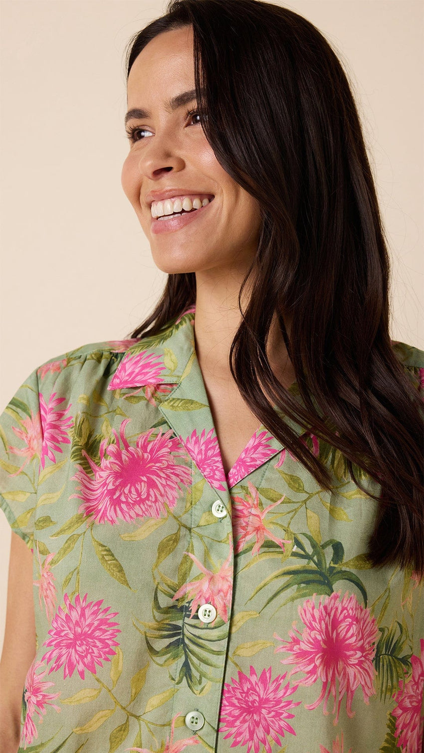 Veranda Bloom Voile Capri Main Green